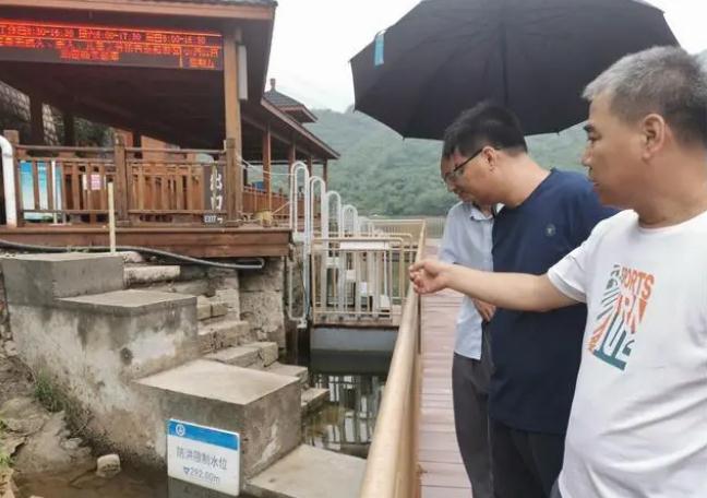 降雨持續(xù)！北京急調(diào)16名水利專家奔赴8區(qū)現(xiàn)場(chǎng)協(xié)助防汛
